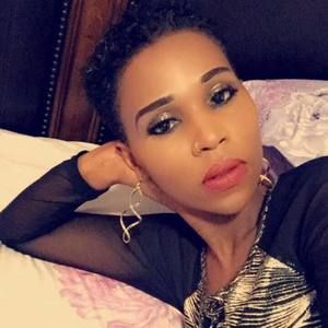 Meet your Posher, Jolie